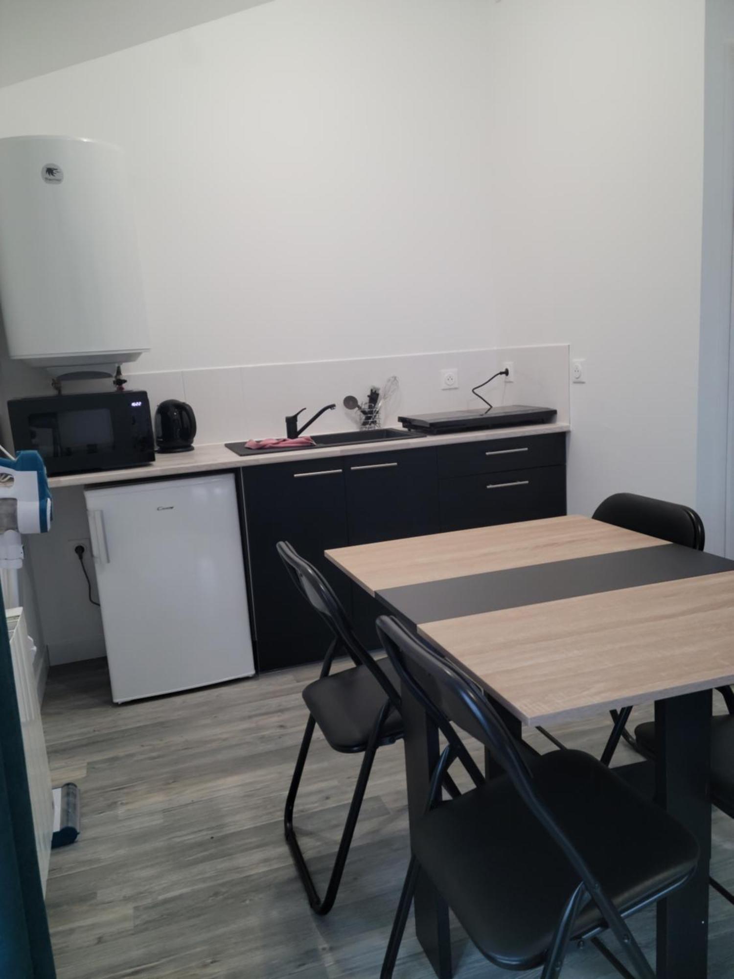 Le Studio Saint-Pierre-Montlimart Екстер'єр фото