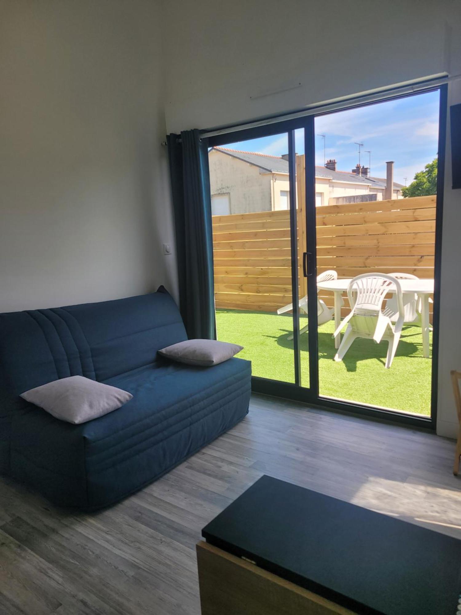 Le Studio Saint-Pierre-Montlimart Екстер'єр фото