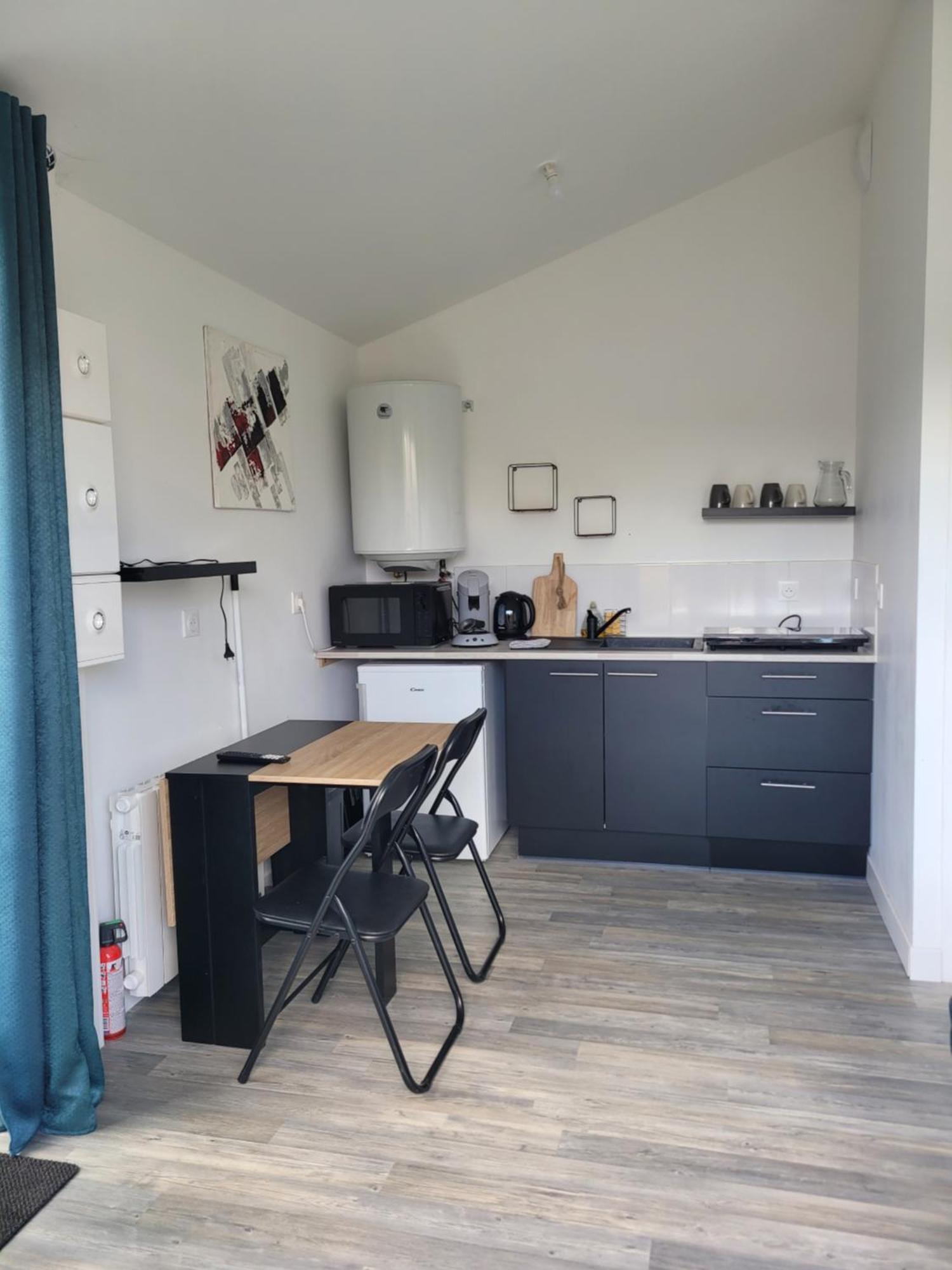 Le Studio Saint-Pierre-Montlimart Екстер'єр фото
